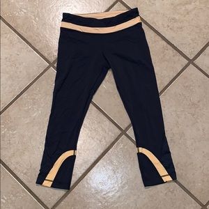 Lululemon Navy Blue and Yellow Cropped Leggings